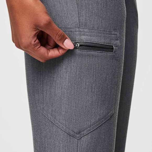 Women's Figs High Waisted Zamora Jogger Scrub Pant in Hydrogen Green - Picture 6 of 12